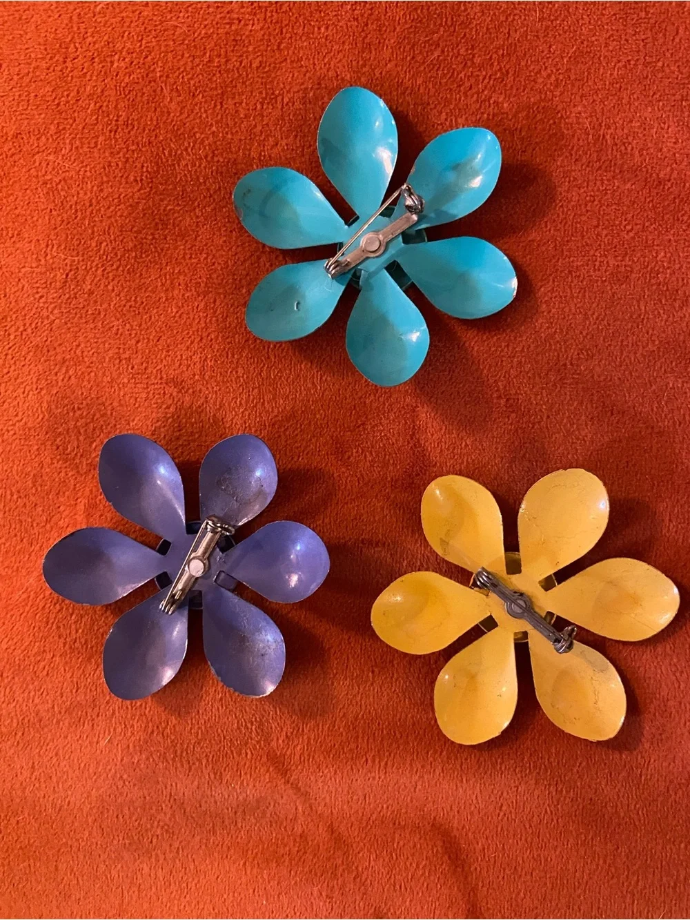 VINTAGE Blue, Purple & Yellow Flower Brooch Set